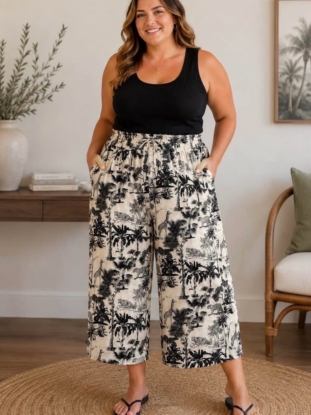 Jane and Delancey Black & Cream Wide-Leg Tropical Print Pants